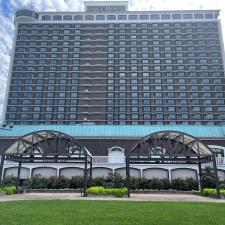 Top-quality-Galt-House-Hotel-and-Restaurant-pulldown-Sunshade-in-Downtown-Louisville-Kentucky 2